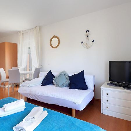 Apartamento Moro Vrbnik Exterior foto
