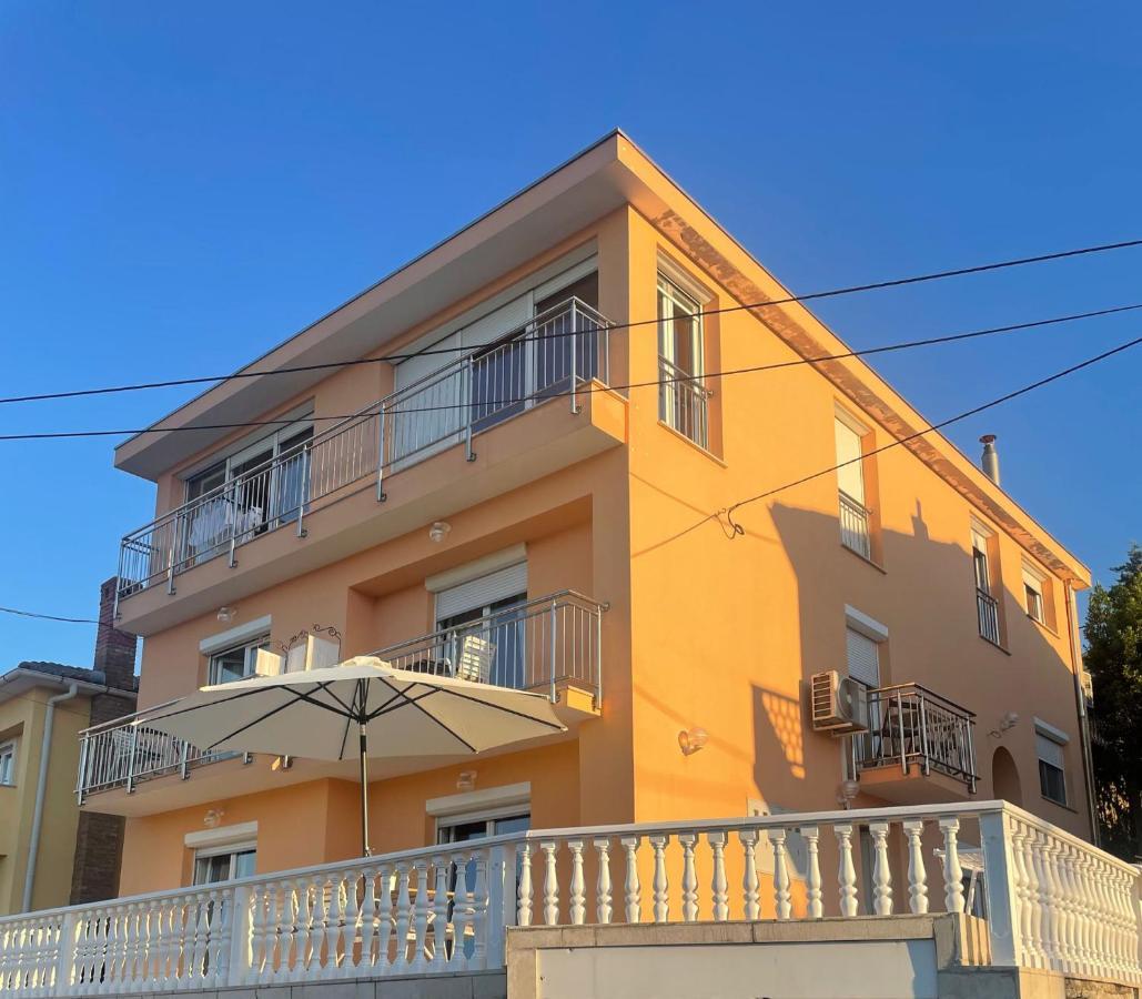 Apartamento Moro Vrbnik Exterior foto