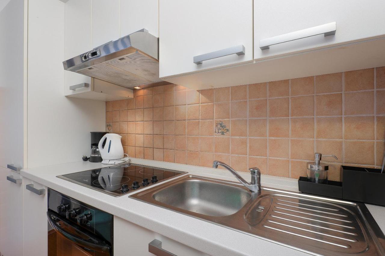 Apartamento Moro Vrbnik Exterior foto